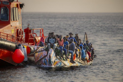 2024 desbanca a 2023 en migraci&oacute;n: el segundo con m&aacute;s llegadas a Espa&ntilde;a (60.216) y primero en las de Canarias (43.737)