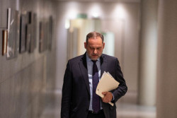 &Aacute;balos reclama por escrito a Ferraz su readmisi&oacute;n intentando firmar la paz antes que ir a la guerra