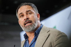 Abascal advierte de que el reparto de menores migrantes "amenaza" los pactos auton&oacute;micos y pide al PP "lealtad"
