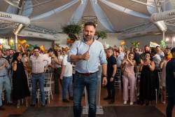 Abascal saca pecho del acuerdo en Extremadura: "Vaya golpe hemos dado al socialismo y al comunismo despu&eacute;s de 40 a&ntilde;os"