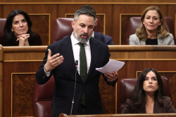 Abascal y Feij&oacute;o no abordaron una eventual moci&oacute;n de censura en su conversaci&oacute;n de la semana pasada y no han hablado m&aacute;s