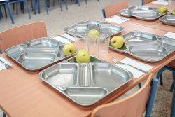 Abogados Cristianos pide men&uacute;s sin carne los viernes de Cuaresma en los colegios p&uacute;blicos