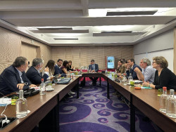 Acaba la reuni&oacute;n entre Cerd&aacute;n (PSOE) y Puigdemont sin lograr un acuerdo sobre la amnist&iacute;a