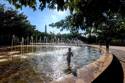 AEMET lanza un aviso especial por ola de calor entre el s&aacute;bado y el martes que afectar&aacute; a buena parte de Espa&ntilde;a