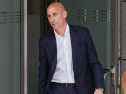 Agentes de la UCO de la Guardia Civil registran el alojamiento de Luis Rubiales en Rep&uacute;blica Dominicana