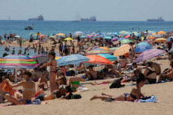 Agosto se estrena con una m&aacute;s que probable ola de calor, la tercera del a&ntilde;o, y con lluvias y tormentas