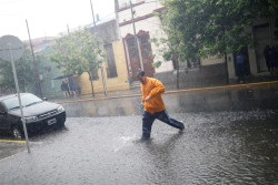 Al menos tres muertos y más de 1.800 evacuados a causa de las inundaciones en Argentina