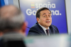 Albares denomina provocaciones de Israel el que defienda su territorio y de respuesta a la matanza de 1200 de sus ciudadanos