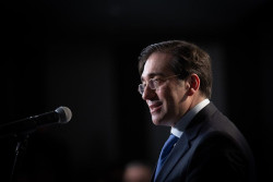 Albares intenta que no se note el lio que han montado con el S&aacute;hara