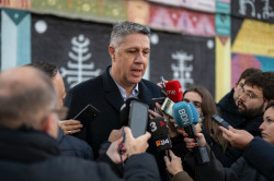 Albiol reprocha a Yolanda D&iacute;az su actitud `happy flower`: "Mayor&iacute;a" de inmigrantes ilegales acaban ocupando viviendas