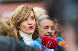 Alegr&iacute;a lanza una -alegr&iacute;a. y dice  que la nueva EBAU ser&aacute; en 2028 y con una prueba "equiparable" en todas las CCAA
