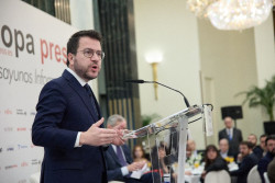 Aragon&egrave;s quiere la independencia economica para obtener despu&eacute;s la pol&iacute;tica
