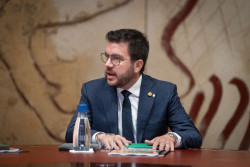 Aragon&eacute;s se re&uacute;ne con senadores de ERC, Junts y PSC antes de intervenir en el Senado y luego se ver&aacute; con Bildu