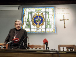 Arg&uuml;ello (CEE) invita a musulmanes en Espa&ntilde;a a defender a los cristianos perseguidos en sus pa&iacute;ses de origen