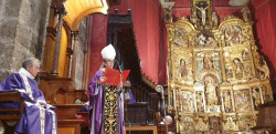 Arg&uuml;ello despide al Papa Benedicto XVI y agradece su vida "entregada" a la Iglesia en una homil&iacute;a en Valladolid