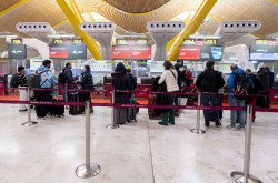 Arranca la operaci&oacute;n salida de Navidad: 97.420 vuelos, casi 25.000 trenes y 20 millones de desplazamientos