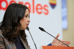 Arrimadas pregunta cu&aacute;ntos contagios y muertes se habr&iacute;an evitado si el Gobierno hubiera liberalizado la venta de test