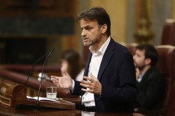 Asens rotundo por  mantener los sillones en el Gobierno los comunistas de  Podemos  participaremos en la Cumbre de la OTAN