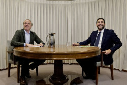 Azc&oacute;n (PP) negocia con Vox un primer acuerdo sobre la Mesa de Arag&oacute;n y un documento de cara a la investidura