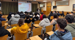 Banco Santander impulsa la educaci&oacute;n financiera en la Global Money Week con 130 talleres y webinar sobre `Finfluencers`