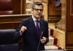 Bola&ntilde;os se lava las manos y dice que el no es responsable de la seguridad del m&oacute;vil del presidente atacado con `Pegasus`