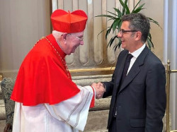 Bola&ntilde;os siguiendo instrucciones de sus socios comunista a meter mano a  la Iglesia cat&oacute;lica"