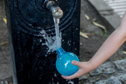 Calor, lluvia y tormenta ponen hoy en aviso a casi toda Espa&ntilde;a, con parte de Andaluc&iacute;a en nivel rojo por m&aacute;ximas de 44&ordm;C