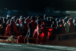 Canarias notificar&aacute; este viernes al TS la "nula" colaboraci&oacute;n del Gobierno para cumplir los autos de menores migrantes