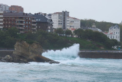 Cantabria seguir&aacute; este s&aacute;bado en riesgo por oleaje