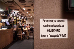 Cantabria solicita a la Justicia el aval para implantar el pasaporte Covid