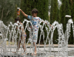 Cantabria y 38 provincias m&aacute;s est&aacute;n ma&ntilde;ana en aviso por altas temperaturas