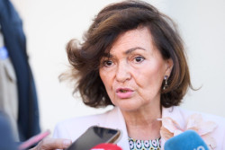 Carmen Calvo ve "resuelta" la disputa por la reforma del `s&iacute; es s&iacute;` y espera que "se tramite lo m&aacute;s r&aacute;pido posible"