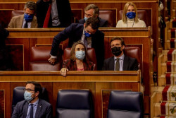 Casado acusa a S&aacute;nchez de abandonar al ni&ntilde;o de Canet: "ni apedre&aacute;ndolos al ni&ntilde;o y familia va a intervenir porque primero son los votos independentistas
