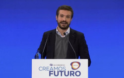 Casado critica el "desconocimiento" del PSOE en ganader&iacute;a: "Creen que un buey es un holograma de Juego de Tronos"