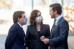 Casado no quiere que le haga sombra Ayuso y ambos preparan la batalla  de Madrid que solo puede haber un ganador/a