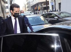 Casado se aferra como una lapa y traslada su m&aacute;s que necesaria dimisi&oacute;n al lunes con una reuni&oacute;n de la Junta Directiva Nacional 