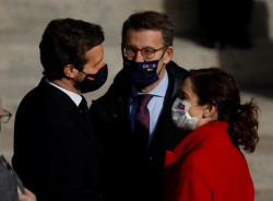 Casado sigue quem&aacute;ndose y rebaj&aacute;ndo  las expectativas electorales al tratar de ignorar a  Ayuso