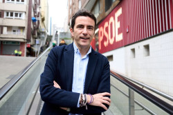 Casares contar&aacute; con "todo el talento" del PSOE y no cometer&aacute; "errores del pasado" que "no ayudaron a la unidad"