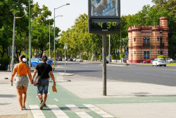 Cinco CCAA estar&aacute;n este domingo en aviso rojo por altas temperaturas, de 45&ordm;C en Murcia y 44&ordm;C en Sevilla y C&oacute;rdoba