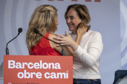 Colau dice que los comunes tienen su propio programa para Catalu&ntilde;a e incluye refer&eacute;mdum sobre la relaci&oacute;n con Espa&ntilde;a