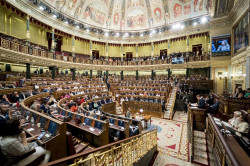 Comienza el debate para la investidura de Sanchez con 1600 polic&iacute;as, protegiendo el Congreso como en una rep&uacute;blica bananera