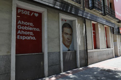 Como en una rep&uacute;blica bananera la creaci&oacute;n de una `corriente de opini&oacute;n` en el PSOE la debe aprobar la Ejecutiva y no puede opinar contra la direcci&oacute;n