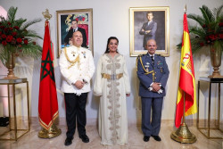 Crisis con Marruecos sin resolverse mientras la solidaria y benefactora Espa&ntilde;a recoge a los s&uacute;bditos del rey moro que llegan muertos de hambre