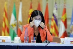  Darias afirma que el fin de las mascarillas en interiores llegar&aacute; "m&aacute;s pronto que tarde"