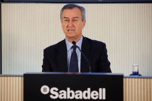 Datos incompletos en la OPA hostil a Sabadell 