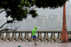 Descenso de temperaturas y lluvias abundantes en &aacute;reas del sistema Central y meseta Norte este domingo