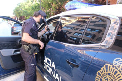 Detenidos 4 adolescentes de la banda `Bloods` por agredir sexualmente y amenazar a una menor en Tetu&aacute;n