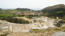 EA denuncia que el nuevo plan de restauraci&oacute;n de la cantera de Santull&aacute;n pretende explotar la ladera norte