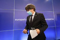 El abogado de Puigdemont intoxica el caso de la detenci&oacute;n diciendo que hab&iacute;a "polic&iacute;as espa&ntilde;oles entre los que detuvieron" al expresident en Cerde&ntilde;a