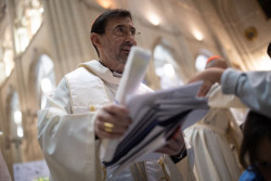 El cardenal Jos&eacute; Cobo dice que la "ocurrencia" de resignificar el Valle de los Ca&iacute;dos es "del Gobierno"